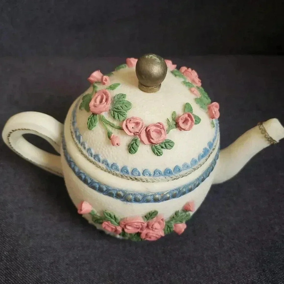 Vintage Dezine Tea Pot Hand Painted 1993 - Picture 4 of 7